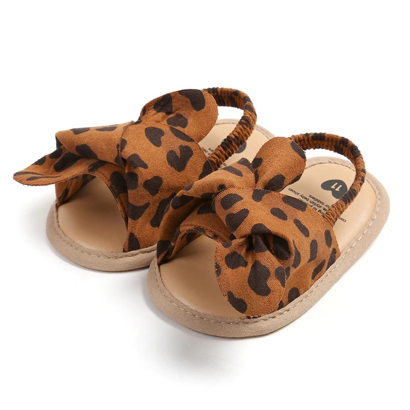 Adorable Baby Girls Sandals with Bowknot Detail Non-Slip Sole Soft Princess Shoes for Beach First Walker Toddler Sandals