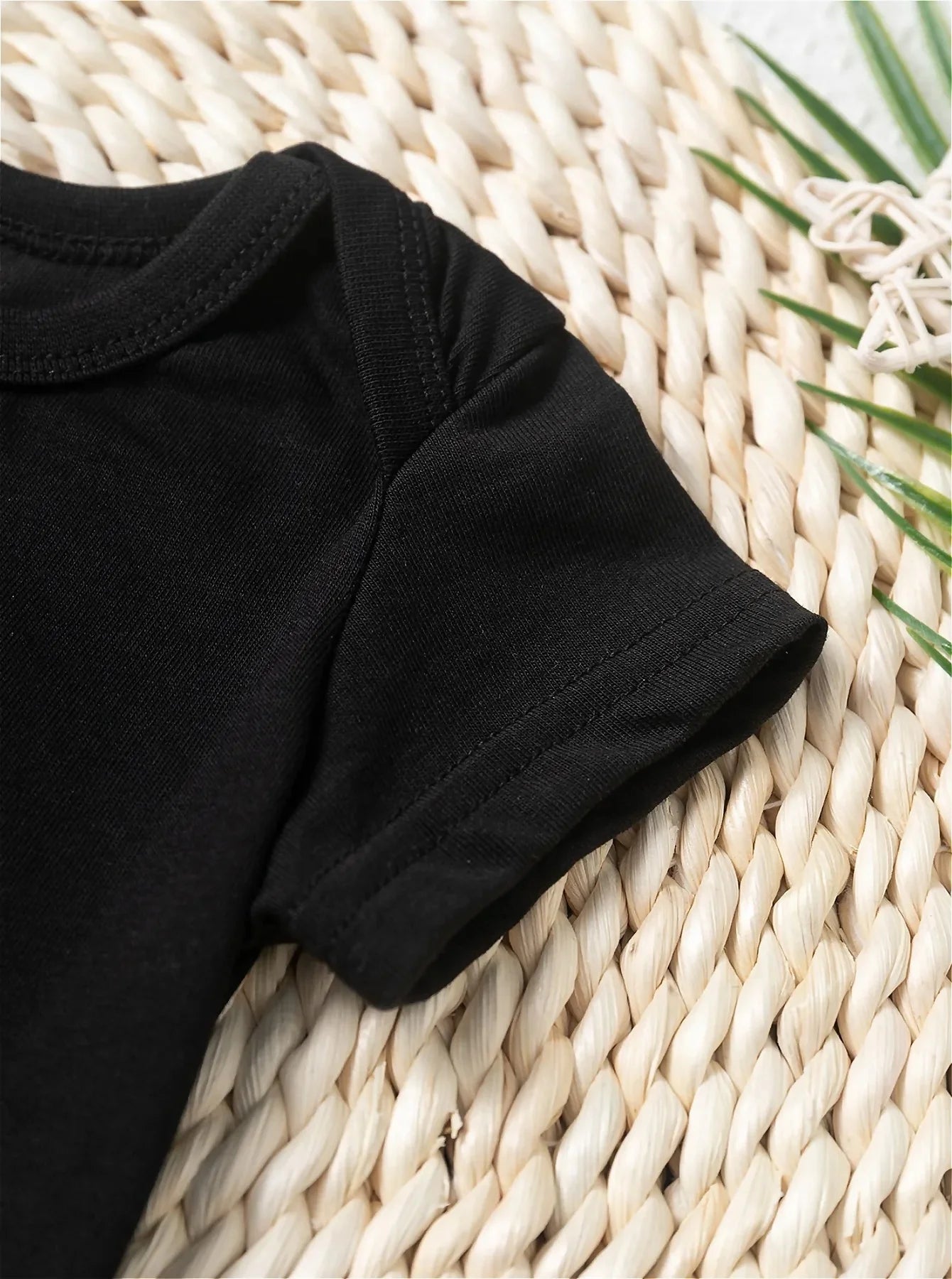 Baby Bodysuit Summer Crew Neck Fit Short Sleeve Infant Romper with Alphabet Print 